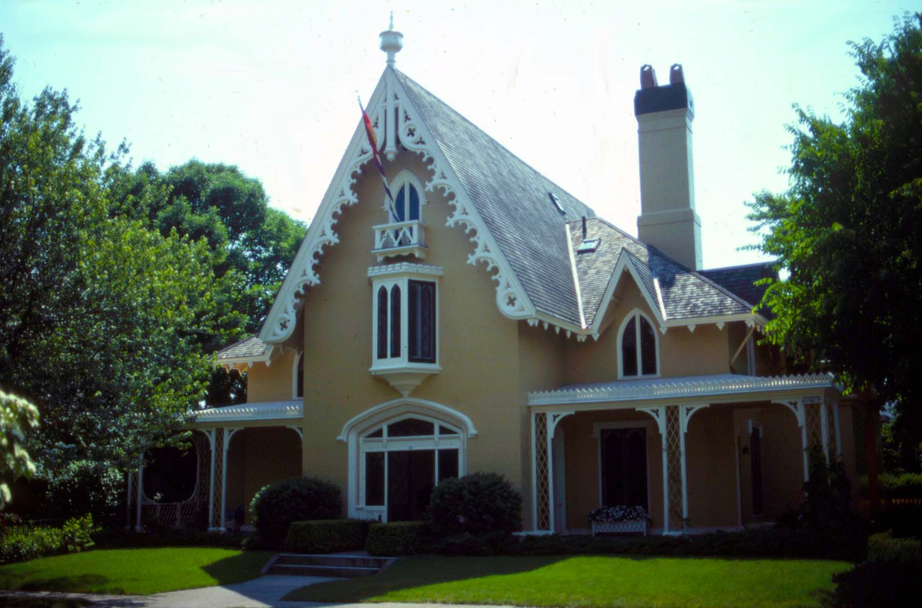 Gothic Revival - Antique Homes