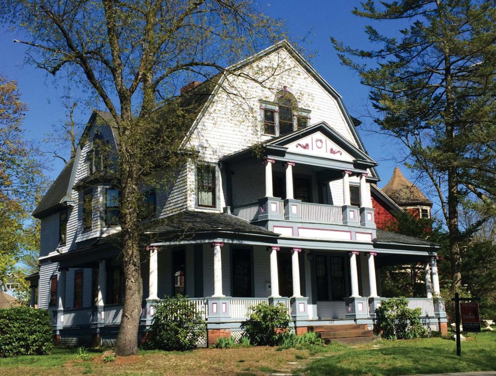 Curb Appeal: The McKnight Historic District In Springfield ...